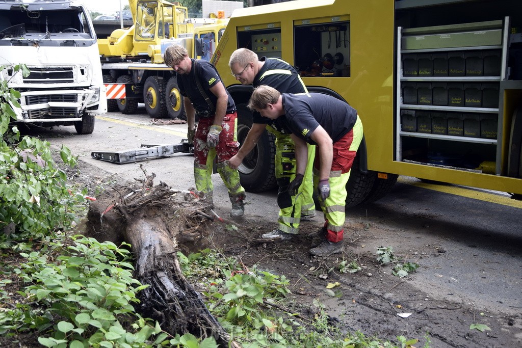 Schwerer VU A 3 Rich Oberhausen Hoehe AK Leverkusen P859.JPG - Miklos Laubert